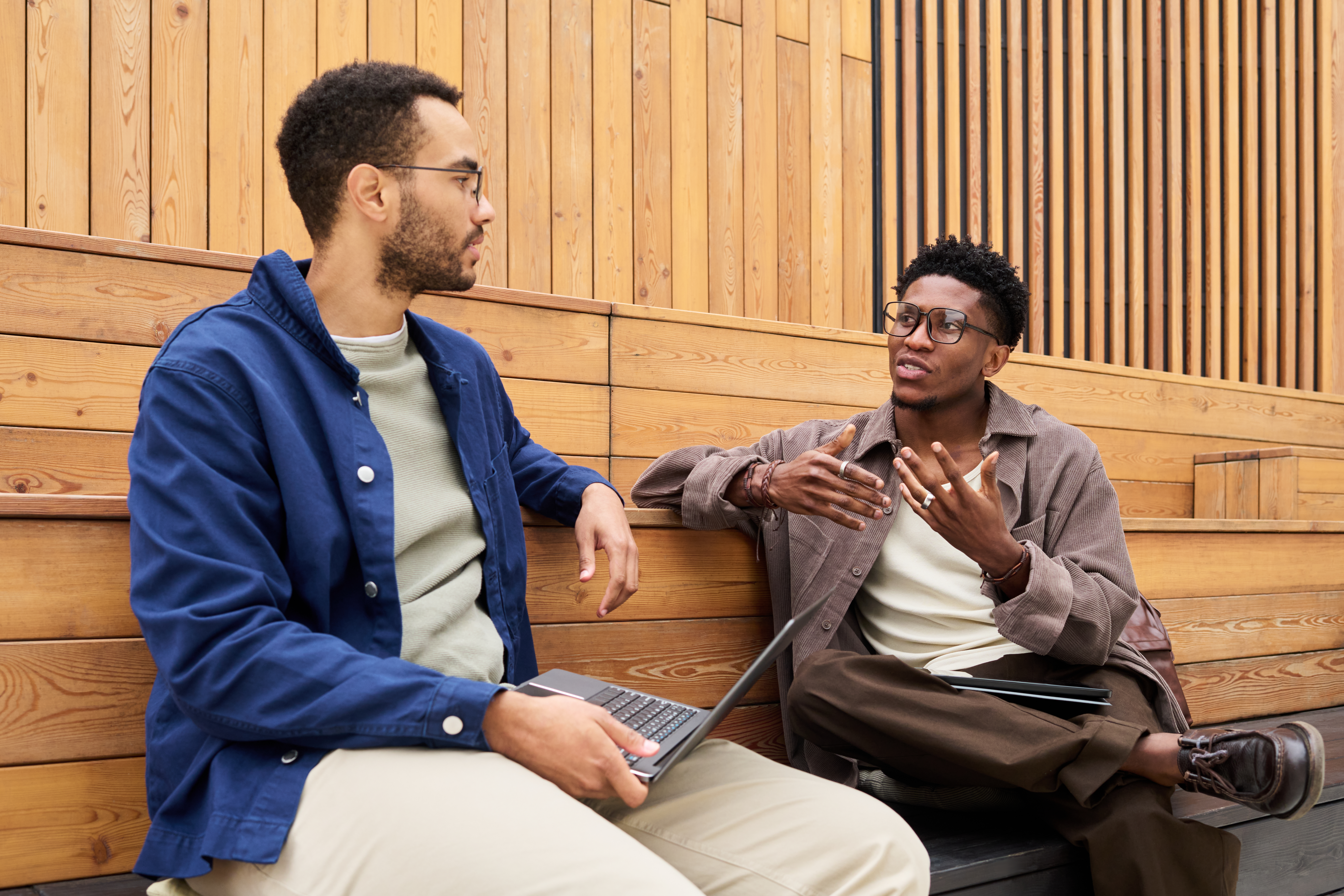 checking share prices